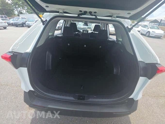 2021 Toyota RAV4 LE - miniatura 14