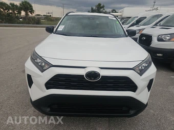 2021 Toyota RAV4 LE - miniatura 2