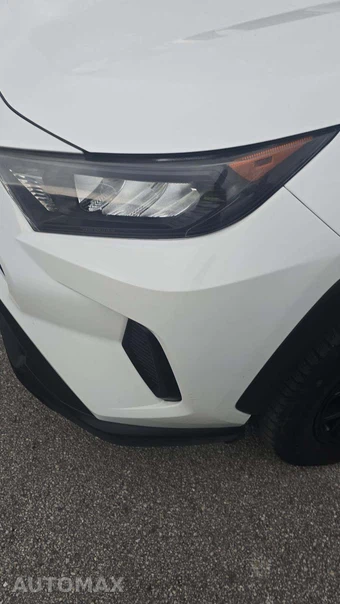 2021 Toyota RAV4 LE - miniatura 20