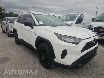 2021 Toyota RAV4 LE - miniatura 3