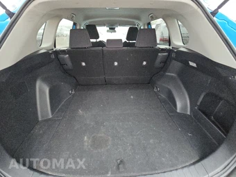 2021 Toyota RAV4 LE - miniatura 16