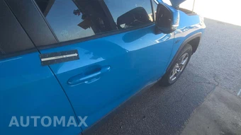 2021 Toyota RAV4 LE - miniatura 27