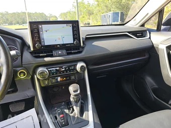2021 Toyota RAV4 Limited - miniatura 11
