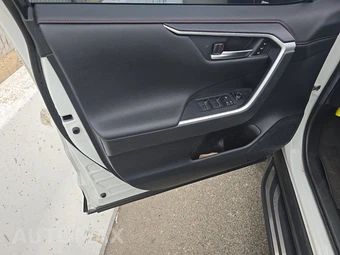 2021 Toyota RAV4 Prime XSE - miniatura 9