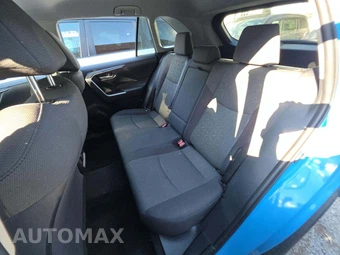 2021 Toyota RAV4 XLE - miniatura 13