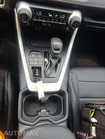 2021 Toyota RAV4 XLE - miniatura 24