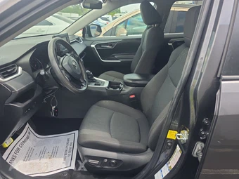 2021 Toyota RAV4 XLE - miniatura 7