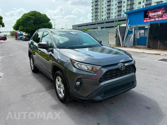 2021 Toyota RAV4 XLE - miniatura 4