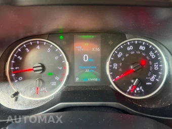 2021 Toyota RAV4 XLE - miniatura 5