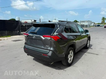 2021 Toyota RAV4 XLE - miniatura 7