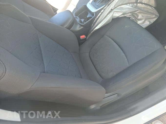 2021 Toyota RAV4 XLE - miniatura 15