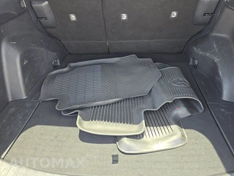 2021 Toyota RAV4 XLE – miniatura 16