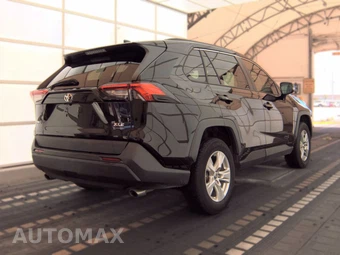 2021 Toyota RAV4 XLE – miniatura 4