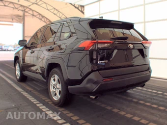 2021 Toyota RAV4 XLE – miniatura 6