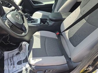 2021 Toyota RAV4 XLE – miniatura 7