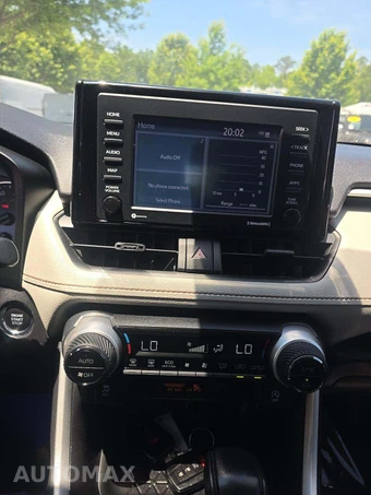 2021 Toyota RAV4 XLE - miniatura 10