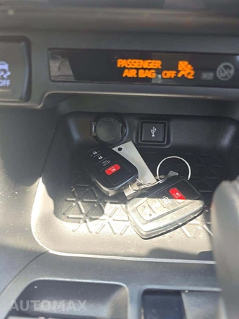 2021 Toyota RAV4 XLE - miniatura 8