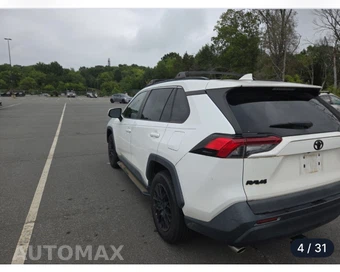 2021 Toyota RAV4 XLE - miniatura 4