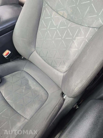 2021 Toyota RAV4 XLE - miniatura 22