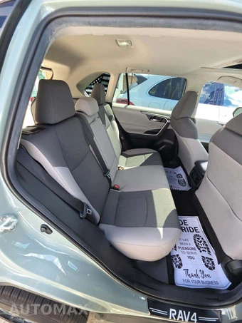 2021 Toyota RAV4 XLE - miniatura 16