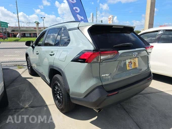 2021 Toyota RAV4 XLE - miniatura 2