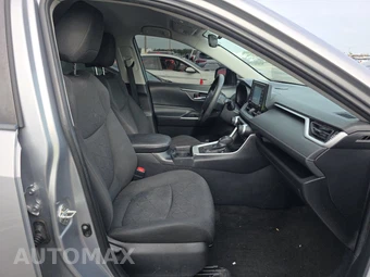 2021 Toyota RAV4 XLE - miniatura 8