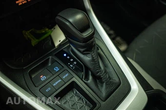 2021 Toyota RAV4 XLE - miniatura 20