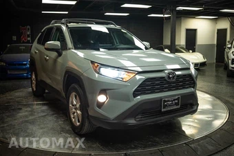 2021 Toyota RAV4 XLE - miniatura 5