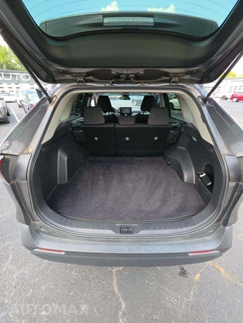 2021 Toyota RAV4 XLE - miniatura 11