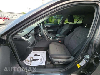 2021 Toyota RAV4 XLE - miniatura 3