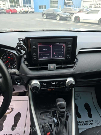 2021 Toyota RAV4 XLE - miniatura 7
