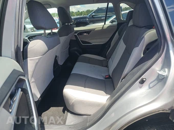 2021 Toyota RAV4 XLE – miniatura 13