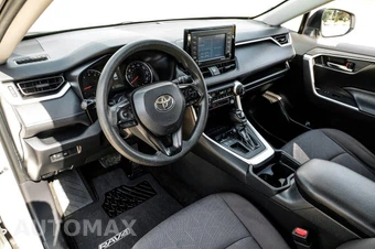 2021 Toyota RAV4 XLE - miniatura 3