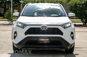 2021 Toyota RAV4 XLE - miniatura 5