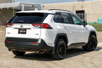 2021 Toyota RAV4 XLE - miniatura 8
