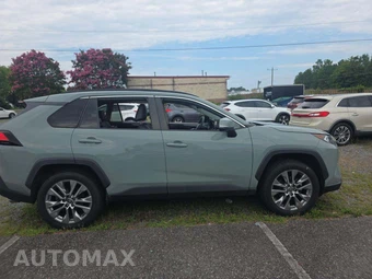 2021 Toyota RAV4 XLE Premium - miniatura 4