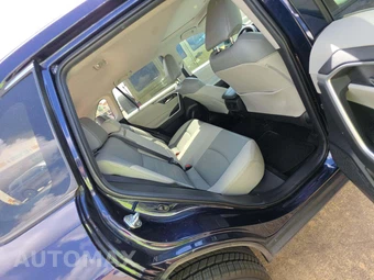 2021 Toyota RAV4 XLE Premium - miniatura 16