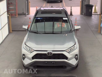 2021 Toyota RAV4 XLE Premium – miniatura 2
