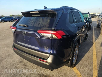 2021 Toyota RAV4 XLE Premium - miniatura 4