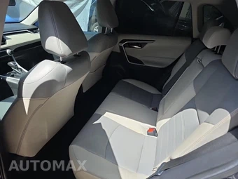 2021 Toyota RAV4 XLE Premium - miniatura 10