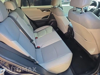 2021 Toyota RAV4 XLE Premium - miniatura 18