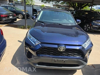 2021 Toyota RAV4 XLE Premium - miniatura 2