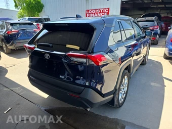 2021 Toyota RAV4 XLE Premium - miniatura 4