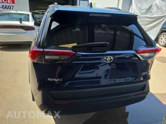 2021 Toyota RAV4 XLE Premium - miniatura 5