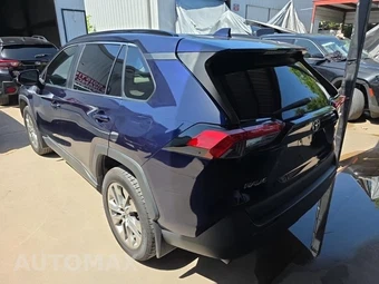 2021 Toyota RAV4 XLE Premium - miniatura 6