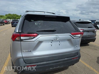 2021 Toyota RAV4 XLE Premium - miniatura 5
