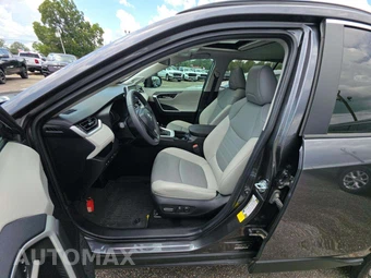 2021 Toyota RAV4 XLE Premium - miniatura 6