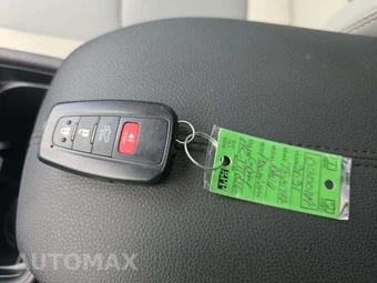 2021 Toyota RAV4 XLE Premium - miniatura 8