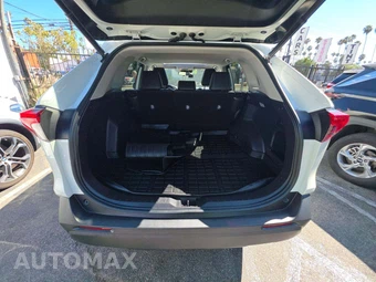 2021 Toyota RAV4 XLE Premium - miniatura 11
