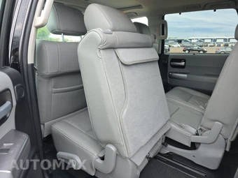 2021 Toyota Sequoia Limited – miniatura 13